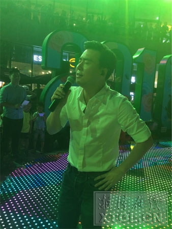 DƬ2